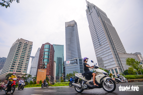 TP.HCM đề xuất được quyết định chủ trương đầu tư tất cả dự án văn hóa, thể thao theo hình thức PPP - Ảnh 1. UBND TP.HCM đề xuất được phân cấp ở một số lĩnh vực để thực hiện nghị quyết 98 - Ảnh: QUANG ĐỊNH