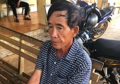 Bắt người đàn ông 57 tuổi dâm ô trẻ em trốn truy nã 15 năm - Ảnh 1. Sau 15 năm trốn truy nã, Chính đã bị công an bắt - Ảnh: Công an cung cấp