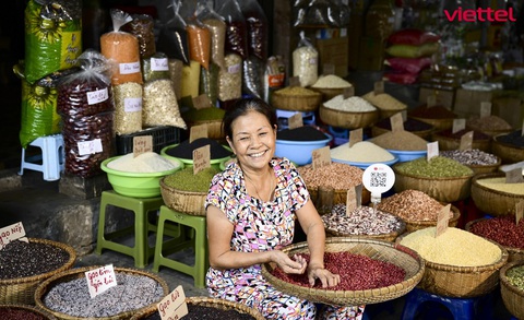 Viettel góp phần phổ cập thanh toán không tiền mặt tới gần 25 triệu khách hàng thông qua hệ sinh thái tài chính số Viettel Money Viettel góp phần phổ cập thanh toán không tiền mặt tới gần 25 triệu khách hàng thông qua hệ sinh thái tài chính số Viettel Money