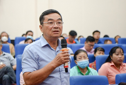 Tiếp nhận ý kiến cử tri về giá bồi thường vành đai 3 - Ảnh 1. Cử tri Lê Minh Thắng (phường Trường Thạnh) nêu ý kiến về giá bồi thường dự án vành đai 3 - Ảnh: H.K