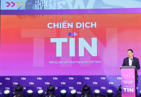 Bộ Thông tin và Truyền thông lên chiến dịch chống tin giả, nâng cao văn hóa mạng - Ảnh 1. Ông Lê Quang Tự Do nhấn mạnh đến nhận thức của người dùng trên không gian mạng trong việc phòng chống tin giả - Ảnh: HOÀNG NAM