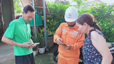 Điện lực Quảng Trị đổi lịch ghi chỉ số công tơ về ngày cuối tháng - Ảnh 1. Điện lực Quảng Trị đổi lịch ghi chỉ số công tơ về ngày cuối tháng - Ảnh 1.