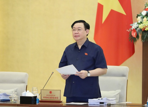 Chủ tịch Quốc hội: Cho ý kiến lộ trình, phương án cải cách tiền lương từ 1-7-2024 - Ảnh 1. Chủ tịch Quốc hội Vương Đình Huệ - Ảnh: GIA HÂN
