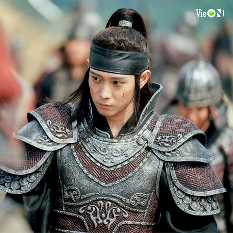 3 phim Hàn lên sóng VieON tháng 10: Cha Eun Woo cạnh tranh đàn anh Nam Goong Min - Ảnh 3. Kim Young Dae đóng hai vai có tính cách khác nhau