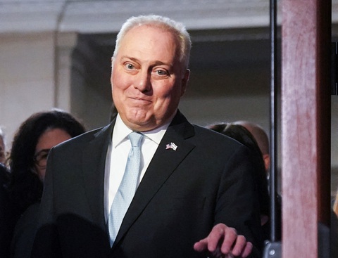 Đảng Cộng hòa đề cử dân biểu Steve Scalise làm Chủ tịch Hạ viện Mỹ - Ảnh 1. Dân biểu Steve Scalise xuất hiện trước báo giới tại Đồi Capitol ở Washington D.C (Mỹ) vào ngày 11-10 sau khi ông được đề cử làm ứng cử viên của Đảng Cộng hòa cho vị trí chủ tịch Hạ viện Mỹ - Ảnh: REUTERS