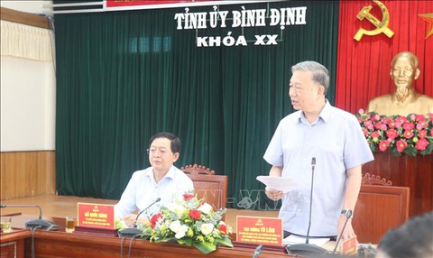 Công bố quyết định thành lập đoàn kiểm tra về phòng, chống tham nhũng, tiêu cực tại Bình Định - Ảnh 1. Đại tướng Tô Lâm phát biểu tại hội nghị - Ảnh: TTXVN