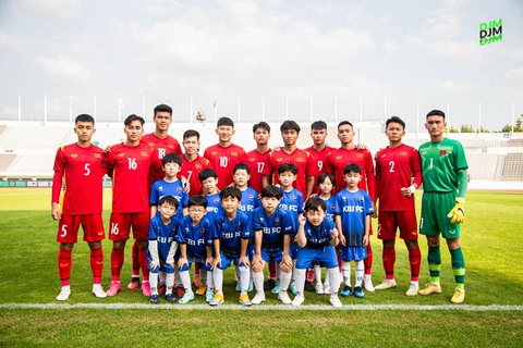Đội hình U18 Việt Nam ra sân trong trận đấu với U18 Ukraine - Ảnh: DJ Management Đội hình U18 Việt Nam ra sân trong trận đấu với U18 Ukraine - Ảnh: DJ Management