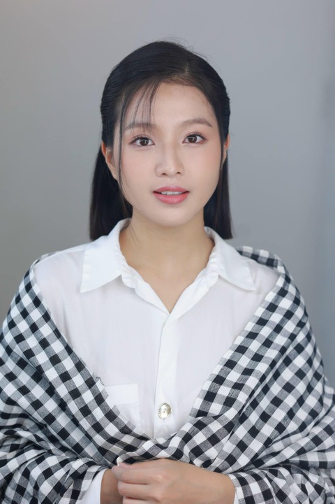 Lộ diện mỹ nhân đóng vai Út Trong của 'Đất rừng phương Nam' - Ảnh 5. Lộ diện mỹ nhân đóng vai Út Trong của 'Đất rừng phương Nam' - Ảnh 5.