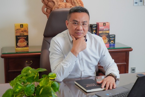 Kinh tế khó khăn, doanh nhân Việt trải lòng cách vượt thách thức - Ảnh 4. Ông Nguyễn Ngọc Luận: 2023 là một năm thực sự khó khăn với doanh nghiệp - Ảnh: N.L