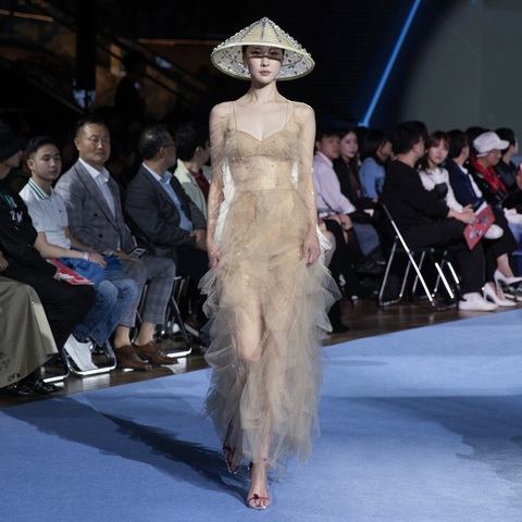 Diệp Linh Châu tham gia Gangnam Fashion Festa 2023 với vai trò giám đốc sáng tạo - Ảnh 10. Diệp Linh Châu tham gia Gangnam Fashion Festa 2023 với vai trò giám đốc sáng tạo - Ảnh 10.