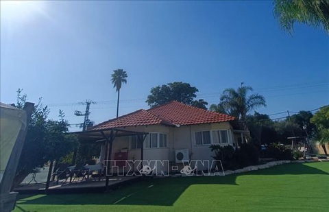 15 người Việt ở điểm nóng tại Israel đã đến vùng an toàn - Ảnh 1. Khu vực sinh hoạt mới chuyển đến của nhóm tu nghiệp sinh Việt Nam tại Israel - Ảnh: TTXVN