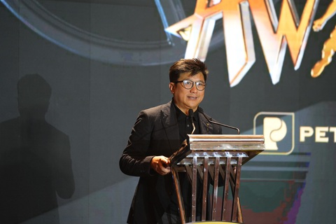 Saigon Heat áp đảo tại lễ tổng kết VBA Awards 2023 - Ảnh 1. Ông Nguyễn Bảo Hoàng - chủ tịch Liên đoàn Bóng rổ Việt Nam - phát biểu tại VBA Awards 2023 - Ảnh: VBA