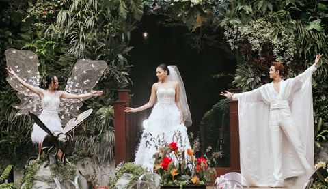 Á hậu Thảo Nhi Lê diễn mở màn bộ sưu tập áo cưới mới của Lê Thanh Hòa - Ảnh: KIẾNG CẬN TEAM Á hậu Thảo Nhi Lê diễn mở màn bộ sưu tập áo cưới mới của Lê Thanh Hòa - Ảnh: KIẾNG CẬN TEAM