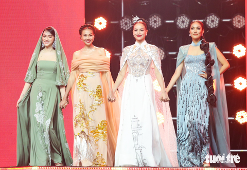 Bốn huấn luyện viên của chương trình - Ảnh: PHƯƠNG QUYÊN Bốn huấn luyện viên của chương trình - Ảnh: PHƯƠNG QUYÊN