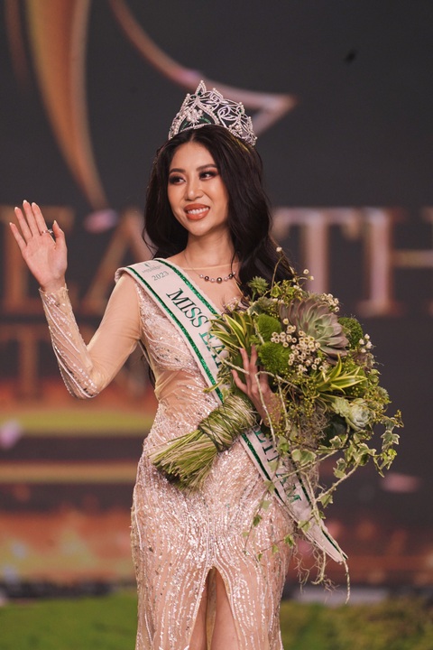 Du học sinh Mỹ - Đỗ Thị Lan Anh đăng quang Miss Earth Vietnam 2023 - Ảnh 2. Nữ du học sinh Đỗ Thị Lan Anh đăng quang ngôi vị cao nhất Miss Earth Việt Nam, mang sứ mệnh tuyên truyền về vấn đề bảo vệ môi trường và thiên nhiên nói chung.