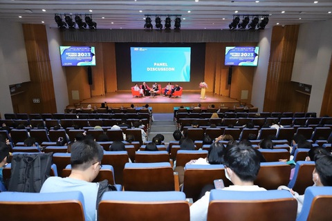 Đại học Kinh tế TP.HCM tổ chức ArtTech Fusion 2023 - Ảnh 5. Các hội thảo quốc tế chia sẻ về chủ đề bền vững