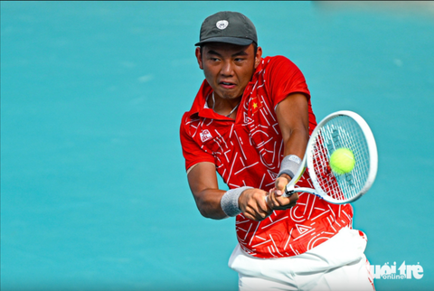 Lý Hoàng Nam rớt 93 bậc trên bảng xếp hạng ATP - Ảnh 1. Tay vợt Lý Hoàng Nam - Ảnh: NAM TRẦN