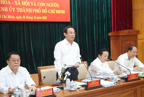 Trưởng Ban Tuyên giáo Trung ương: TP.HCM cần có những chính sách đột phá về văn hóa - Ảnh 3. Bí thư Nguyễn Văn Nên phát biểu tại hội nghị - Ảnh: TIẾN LONG