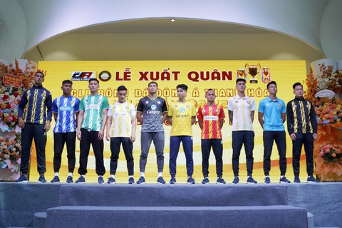 Các mẫu trang phục của CLB Đông Á Thanh Hóa trong mùa giải 2023 - 2024 - Ảnh: THANH HÓA FC Các mẫu trang phục của CLB Đông Á Thanh Hóa trong mùa giải 2023 - 2024 - Ảnh: HOÀNG TUẤN