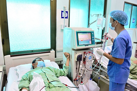 Chạy thận ở Cần Giờ không còn là giấc mơ - Ảnh 1. Khi có đơn vị chạy thận ngay Cần Giờ, Tấn Tài sẽ không phải vất vả lên tới Bệnh viện Nguyễn Tri Phương chạy thận như ba năm qua - Ảnh: DUYÊN PHAN