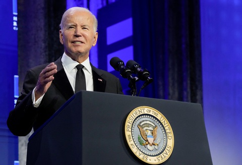 Ông Blinken xác nhận Tổng thống Biden đến Israel ngày 18-10 - Ảnh 1. Tổng thống Mỹ Joe Biden phát biểu tại Trung tâm Hội nghị Washington ở Washington, Mỹ hôm 14-10 - Ảnh: REUTERS