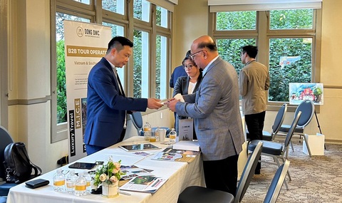 TP.HCM sang Mỹ quảng bá du lịch, thu hút thêm khách - Ảnh 1. Các doanh nghiệp trao đổi thông tin tại Hội thảo giới thiệu điểm đến và các sản phẩm mới của du lịch Việt Nam - TP.HCM - Ảnh: BTC