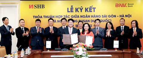 SHB ký hợp tác với ngân hàng Busan của Hàn Quốc - Ảnh 1. SHB ký hợp tác với ngân hàng Busan của Hàn Quốc - Ảnh: SHB