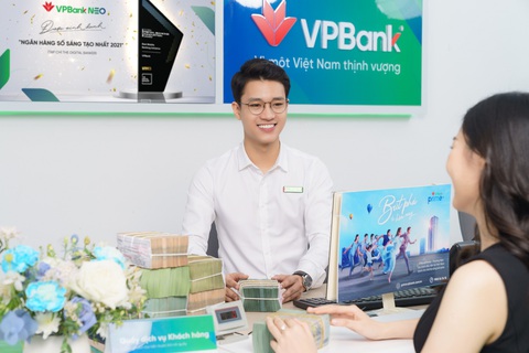 VPBank ghi nhận thanh khoản dồi dào, tăng trưởng tín dụng chọn lọc - Ảnh 1. Kết thúc quý 3, tín dụng của ngân hàng mẹ VPBank tăng trưởng hơn 22% - Ảnh: VPB