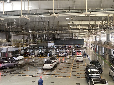 Nhà máy đầu tiên xuất xưởng Wuling HongGuang MiniEV: Rộng bằng 10 sân bóng, mỗi phút có 1 chiếc xe đời - Ảnh 3. Khu vực thử nghiệm xe sau khi lắp ráp - Ảnh: DUY KHÁNH