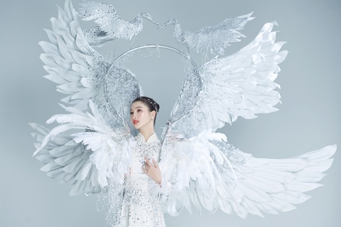 Á hậu Phương Nhi trong bộ trang phục dân tộc "Cò ơi" - Ảnh: NVCC Á hậu Phương Nhi trong bộ trang phục dân tộc "Cò ơi" - Ảnh: NVCC