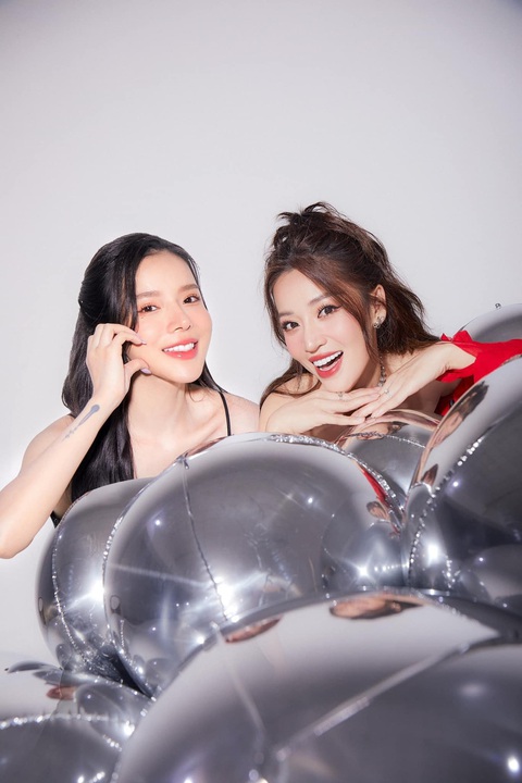 Ảnh trước ngày cưới cực chất của Puka và Gin Tuấn Kiệt - Ảnh 7. Lyly xinh xắn rạng rỡ bên cô dâu Puka