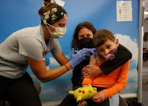Thử nghiệm cho thấy vaccine sống an toàn với trẻ được ghép gan, thận - Ảnh 1. Thử nghiệm cho thấy vaccine sống an toàn với trẻ được ghép gan, thận - Ảnh 1.