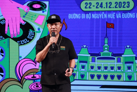 Nhạc sĩ Huy Tuấn Nhạc sĩ Huy Tuấn