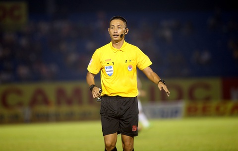 Cả 4 trọng tài FIFA Việt Nam đều làm nhiệm vụ ngay vòng 1 V-League 2023-2024 - Ảnh 1. Trọng tài FIFA đẳng cấp Elite Ngô Duy Lân sẽ làm trọng tài VAR trận Thanh Hóa - Hà Tĩnh - Ảnh: N.K.
