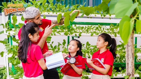 19h tối 2-10: Royal School lên sóng Khám phá trường học - Ảnh 3. Tại Royal School, học sinh được học nhiều bài học thực tế