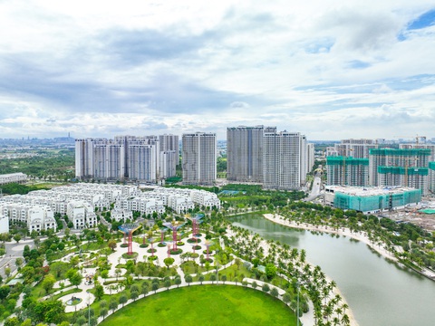 Chính sách bán hàng 'toàn thắng' từ dự án bất động sản hấp dẫn người mua - Ảnh 3. Khu căn hộ sở hữu tầm nhìn trọn vẹn ra đại công viên Ánh Sáng rộng 36ha, sông Đồng Nai và sông Tắc, không bị che chắn bởi công trình nào khác.