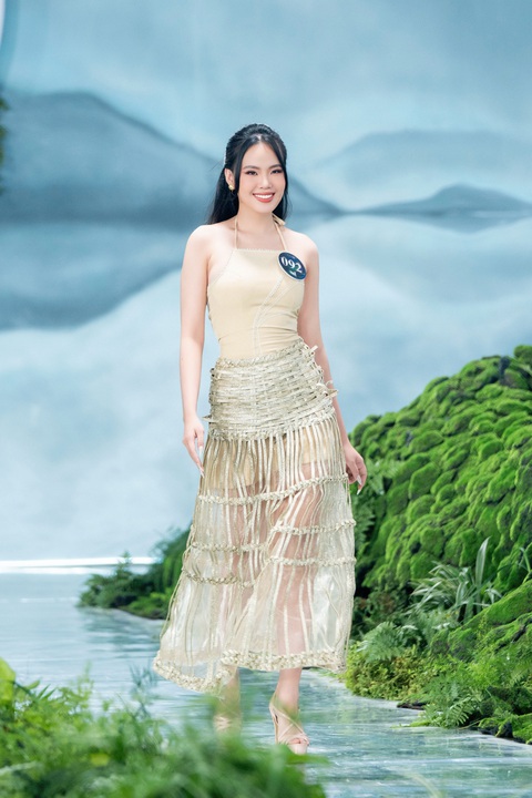 Hương Ngô gây sốt với thông điệp bảo vệ môi trường tại Miss Earth Việt Nam 2023 Hương Ngô gây sốt với thông điệp bảo vệ môi trường tại Miss Earth Việt Nam 2023