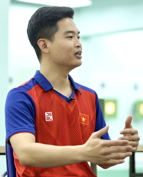 Nhà vô địch Asiad 19 Phạm Quang Huy chia sẻ từng bị đội tuyển trả về vì 'trẻ trâu' - Ảnh 2. Phạm Quang Huy chia sẻ về sở thích ăn uống của mình - Ảnh: NGUYỄN KHÁNH