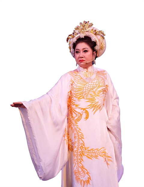 Thoại Mỹ: "Tôi nằm khóc khi thấy bạn bè đi hát!" - Ảnh 2. Thoại Mỹ tự tạo "đỉnh cao" cho mình với nhân vật Nguyễn Thị Anh trong Đêm trước ngày hoàng đạo - Ảnh: LINH ĐOAN
