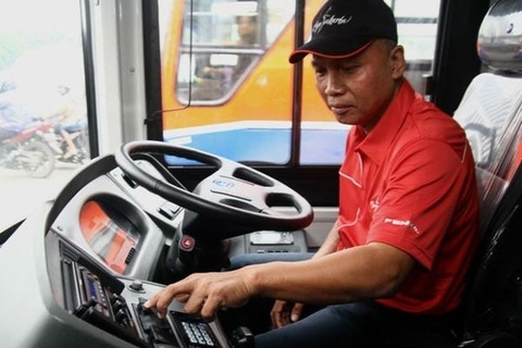 Cách một quốc gia Đông Nam Á đối phó với 'hung thần xe buýt': Thêm tính năng giới hạn tốc độ - Ảnh 3. Tuy nhiên, quan trọng nhất vẫn là yếu tố con người - Ảnh: Kompas