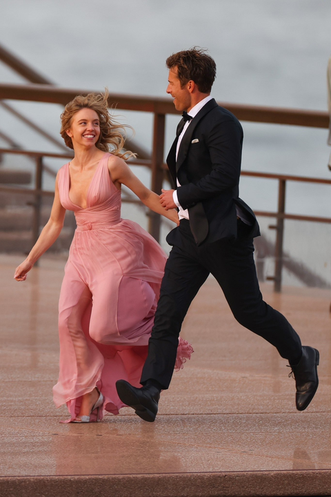 "Bom sex" Sydney Sweeney tái xuất màn ảnh rộng với 'Anyone but you' - Ảnh 8. "Bom sex" Sydney Sweeney tái xuất màn ảnh rộng với 'Anyone but you' - Ảnh 8.