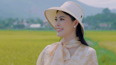 Á hậu Thi Phượng quảng bá vẻ đẹp Nghệ An - Ảnh 2. Thi Phượng quảng bá cảnh đẹp Nghệ An trong MV mới
