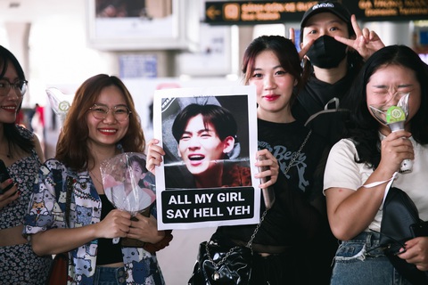 BamBam (GOT7) chúc fan nữ nhân ngày 20-10 bằng tiếng Việt siêu mượt - Ảnh 1. BamBam (GOT7) chúc fan nữ nhân ngày 20-10 bằng tiếng Việt siêu mượt - Ảnh 1.