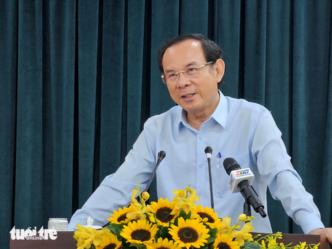Bí thư Nguyễn Văn Nên: Kiểm điểm, quy trách nhiệm nếu giải ngân đầu tư công chậm - Ảnh 1. Bí thư Thành ủy Nguyễn Văn Nên cho rằng cần phải nhìn thẳng, không né tránh để cải thiện tiến độ giải ngân đầu tư công - Ảnh: NGỌC HIỂN