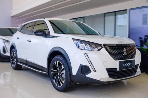 Tin tức giá xe: Hàng loạt SUV hạng B tung ưu đãi, xe mới cũng không ngoại lệ - Ảnh 3. Peugeot 2008 thay đổi giá chính hãng, nên sẽ áp dụng cho mọi đại lý chính thức - Ảnh: Đại lý Peugeot/Facebook