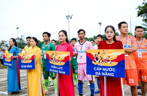 Khởi tranh Giải vô địch bóng đá công nhân toàn quốc 2023 tại Quảng Nam - Ảnh 5. Các đội bóng tham dự Giải vô địch bóng đá công nhân toàn quốc 2023 vòng loại tại Quảng Nam - Ảnh: TẤN LỰC