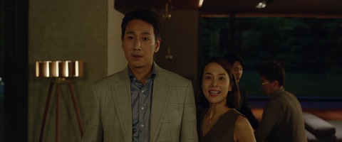 Nam diễn viên 'Parasite' Lee Sun Kyun lạm dụng ma túy - Ảnh 2. Lee Sun Kyun diễn xuất trong Parasite - Ảnh: Koreaboo