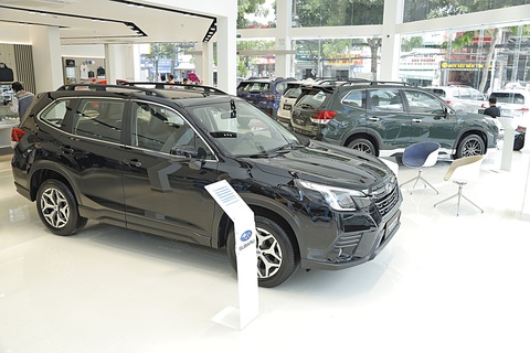 Hãng xe đua đầu tư showroom, tăng trải nghiệm của khách hàng mua xe tại Việt Nam - Ảnh: Q.A. Hãng xe đua đầu tư showroom, tăng trải nghiệm của khách hàng mua xe tại Việt Nam - Ảnh: Q.A.