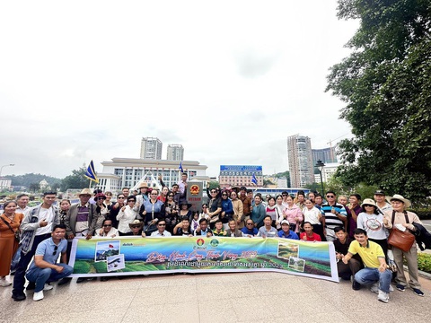 PVCFC tổ chức tour du lịch Việt Nam tri ân khách hàng Campuchia- Ảnh 1. PVCFC tổ chức tour du lịch Việt Nam tri ân khách hàng Campuchia- Ảnh 1.