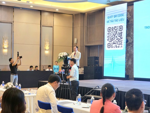 Hội thảo khoa học cập nhật xu hướng mới trong chẩn đoán và điều trị rối loạn nhịp tim - Ảnh 1. Tiến sĩ - Bác sĩ Nguyễn Phi Hùng, Giám đốc Y khoa, Bệnh viện Hoàn Mỹ Cửu Long phát biểu khai mạc chương trình - Ảnh: BV cung cấp